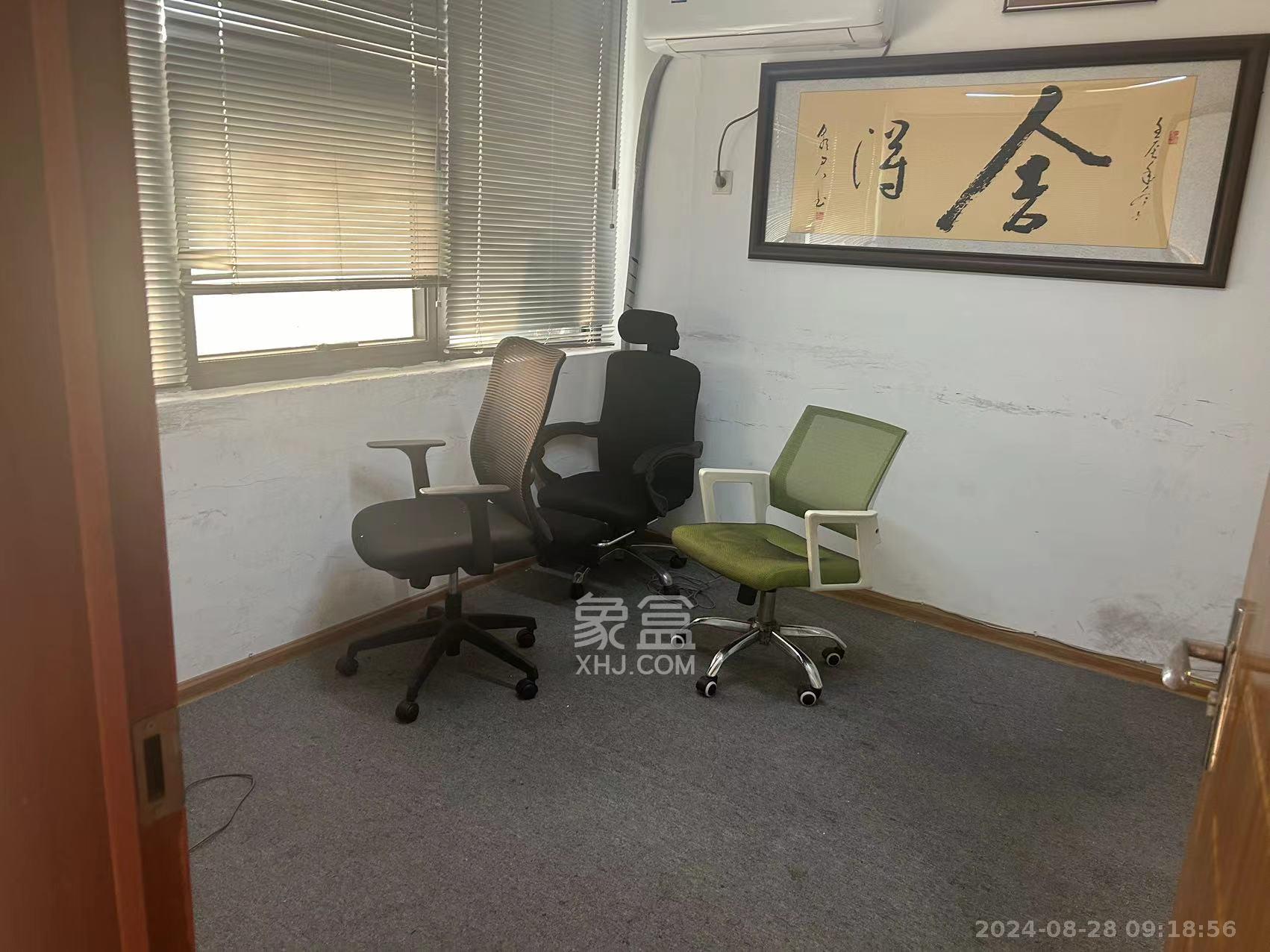 万象新天   121.53㎡      3000.0元/月室内图