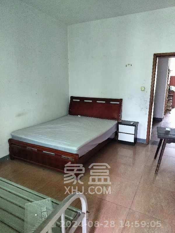 中南汽车世界  2室1厅1卫   998.00元/月室内图