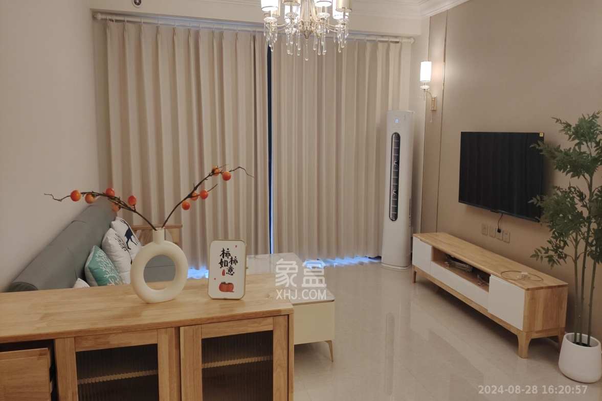 恒大文化旅游城B区  3室2厅2卫   2100.00元/月室内图