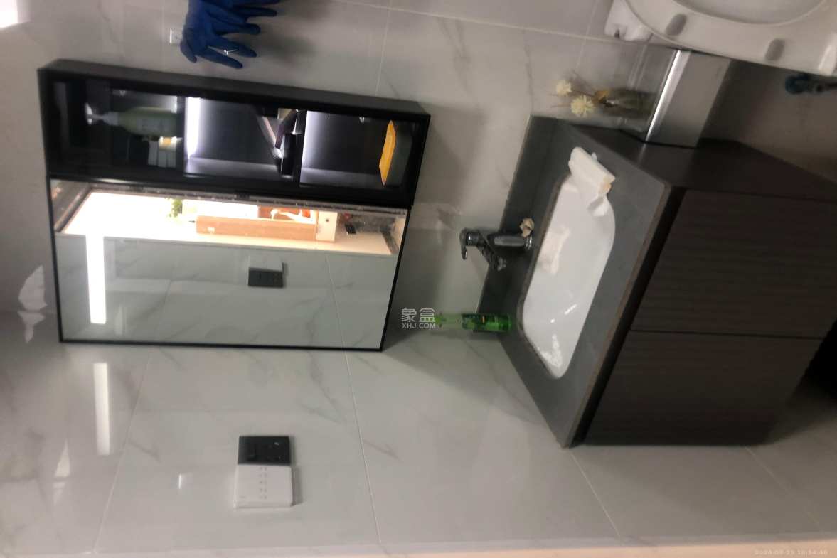 正荣财富中心  1室1厅1卫   1400.00元/月室内图