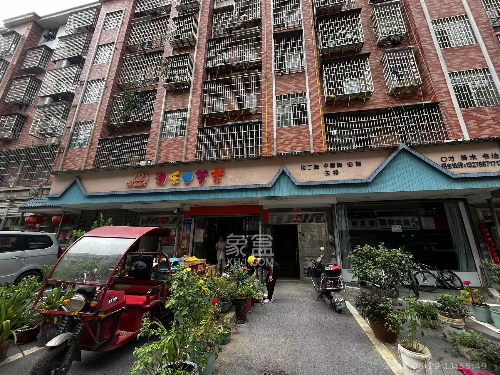 月湖安置小区（马栏山小区）   60.0㎡     2600.00元/月