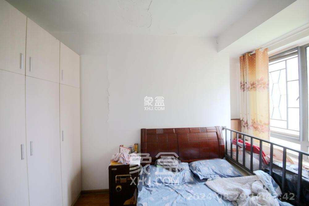 新华都万家城 3室2厅2卫 2300.0元/月 新华都万家城 3室2厅2卫 2300.0元/月室内图