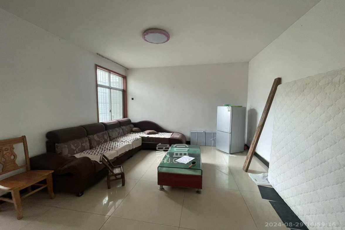 兴联母山小区  3室2厅1卫    1500.0元/月室内图