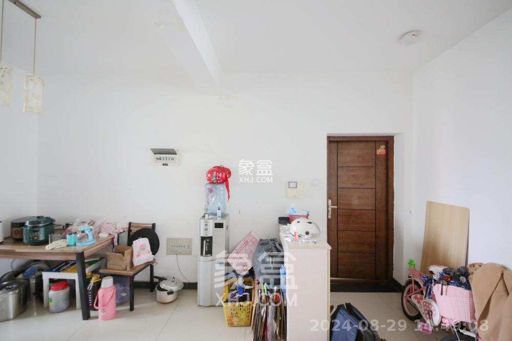 新华都万家城 3室2厅2卫 2300.0元/月 新华都万家城 3室2厅2卫 2300.0元/月室内图