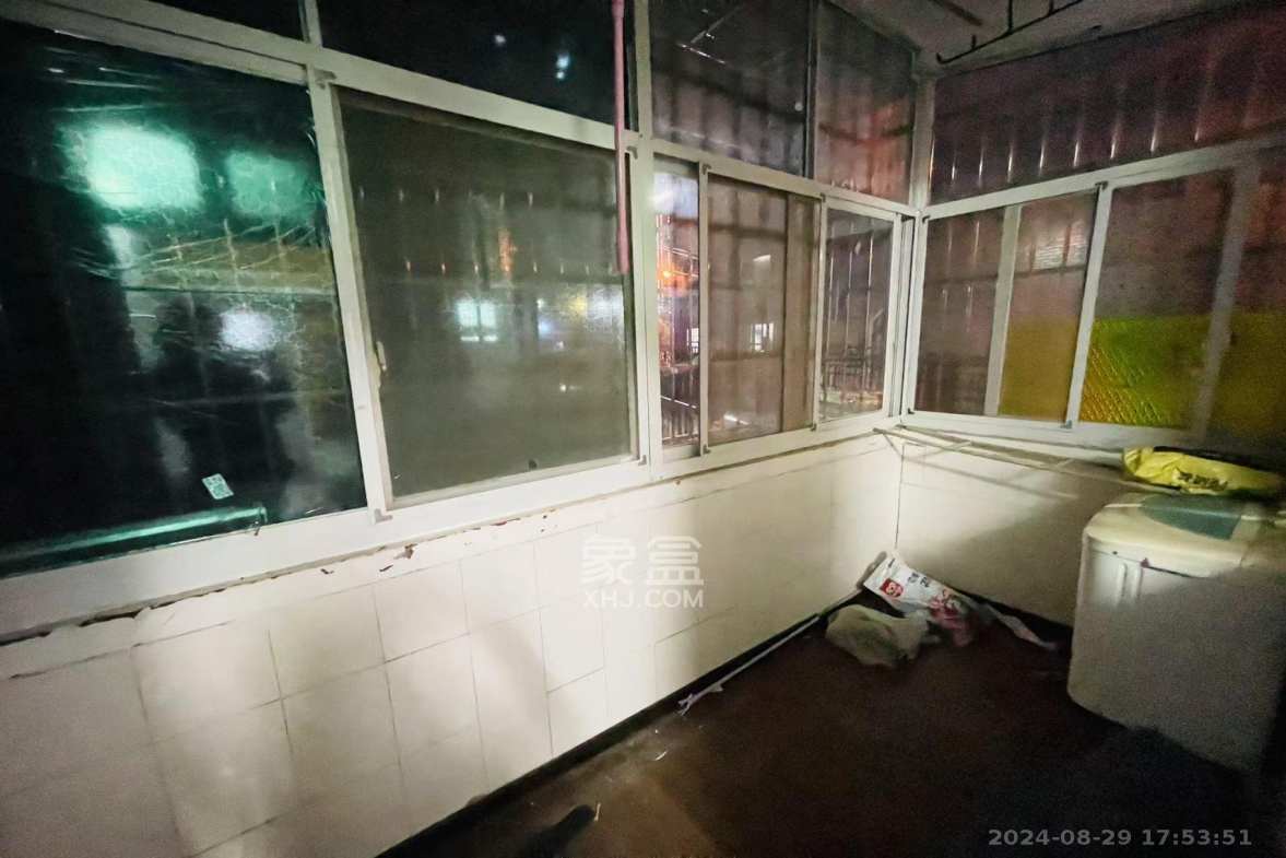 二机小区  1室0厅0卫   1500.00元/月室内图