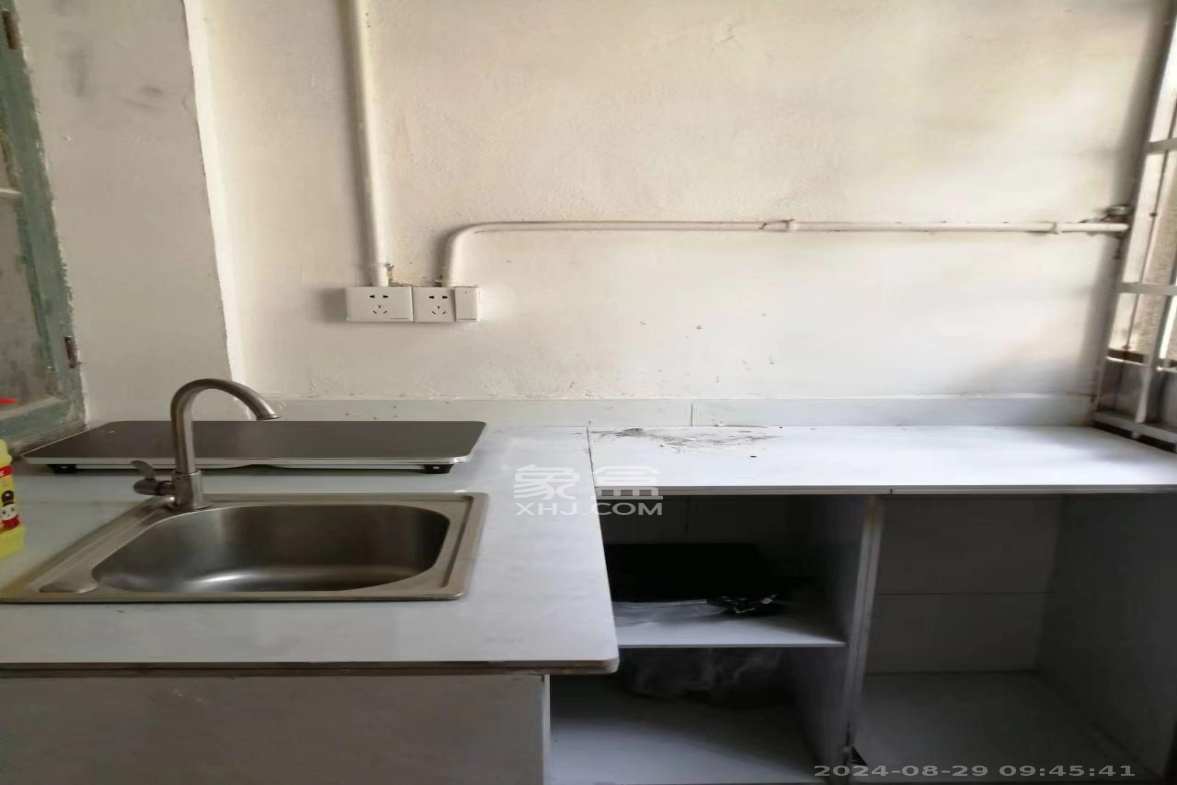 英才园三片 1室0厅0卫 500.0元/月 英才园三片 1室0厅0卫 500.0元/月室内图