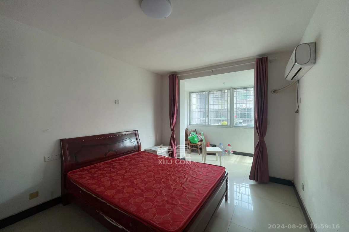 兴联母山小区  3室2厅1卫    1500.0元/月室内图1