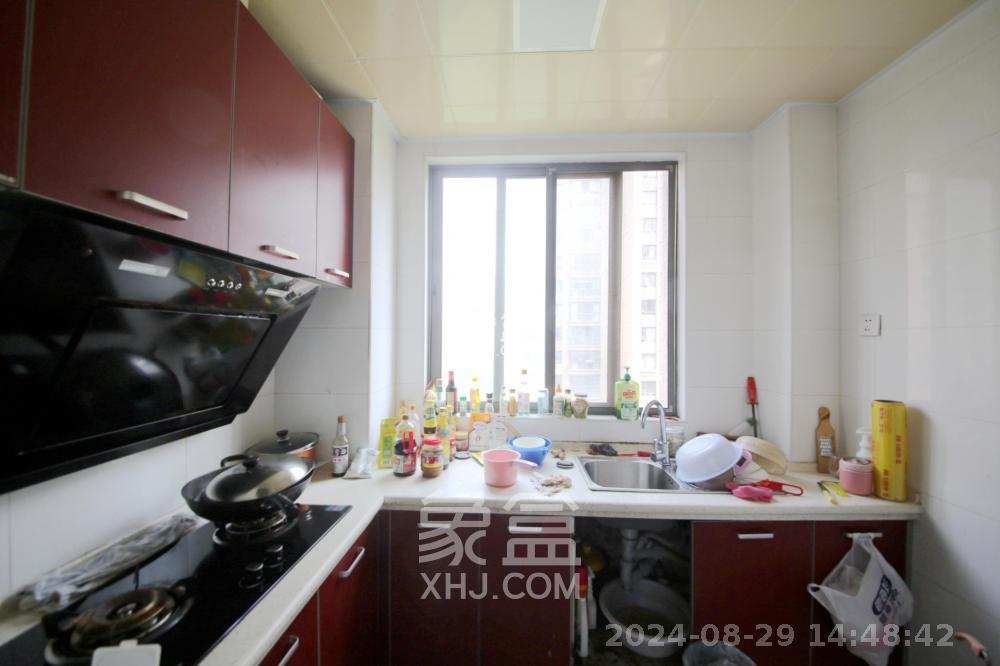 新华都万家城 3室2厅2卫 2300.0元/月 新华都万家城 3室2厅2卫 2300.0元/月室内图