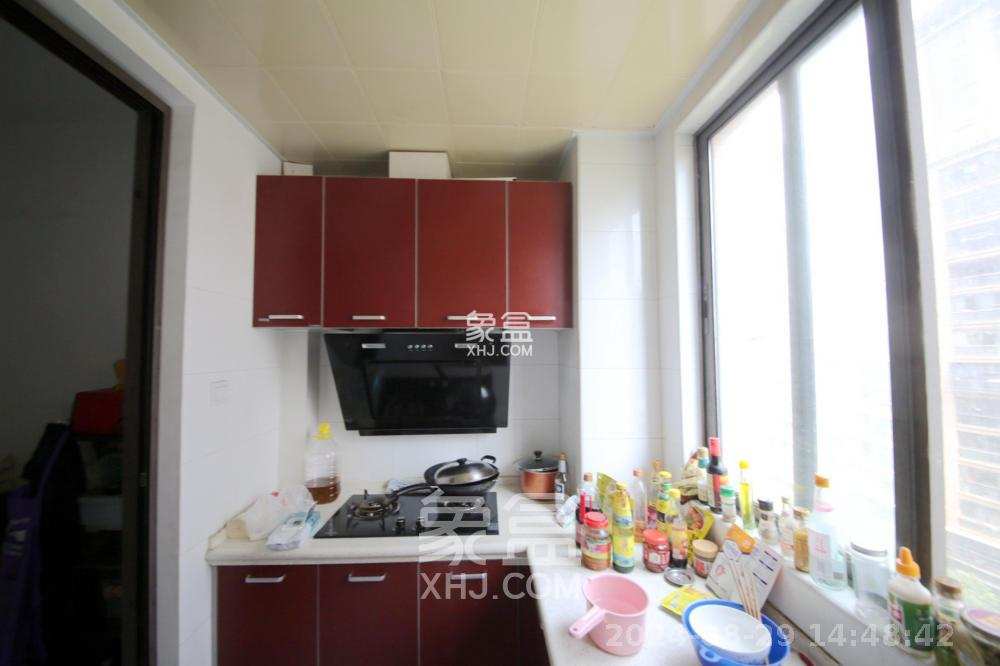 新华都万家城 3室2厅2卫 2300.0元/月 新华都万家城 3室2厅2卫 2300.0元/月室内图