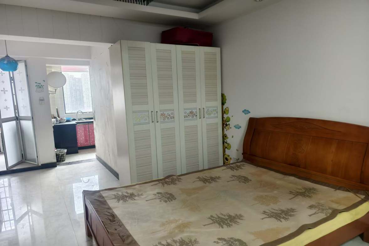 龙泰上品 1室1厅1卫 1200.0元/月 龙泰上品 1室1厅1卫 1200.0元/月室内图