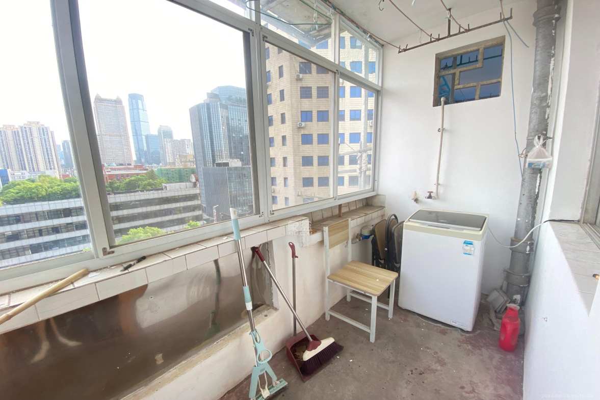 湖南科技出版社单位宿舍（便河边）  1室0厅0卫   2400.00元/月室内图
