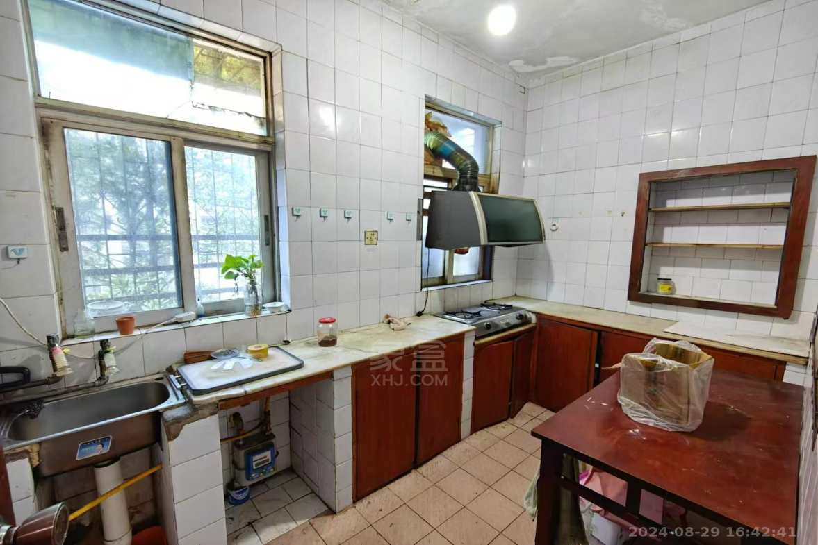 花园一村  3室2厅2卫   1200.00元/月室内图