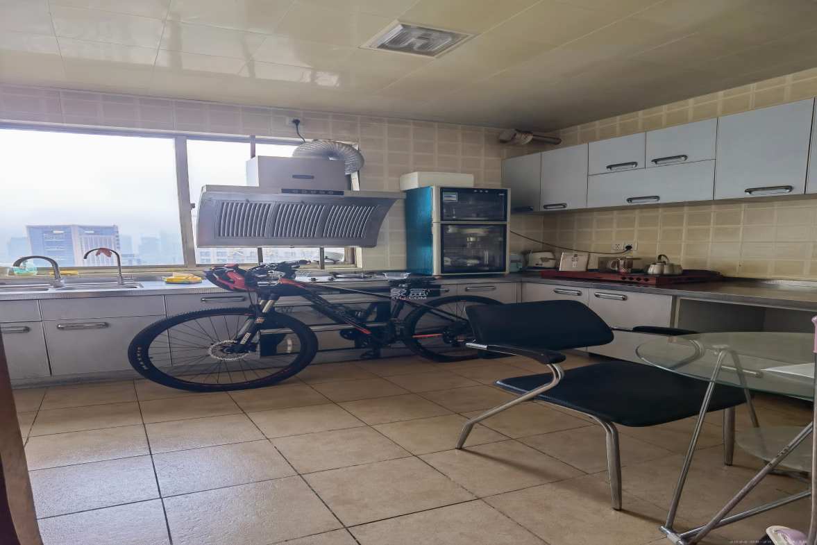 雨花大厦（云海大厦）  1室1厅1卫    8000.0元/月室内图