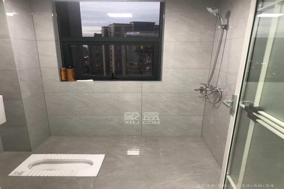 兴和佳苑安置小区  3室2厅2卫    3200.0元/月室内图