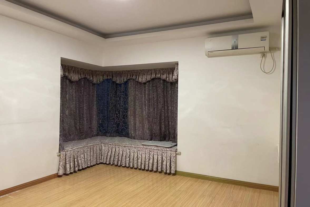 凯富红叶  3室2厅2卫   2800.00元/月室内图