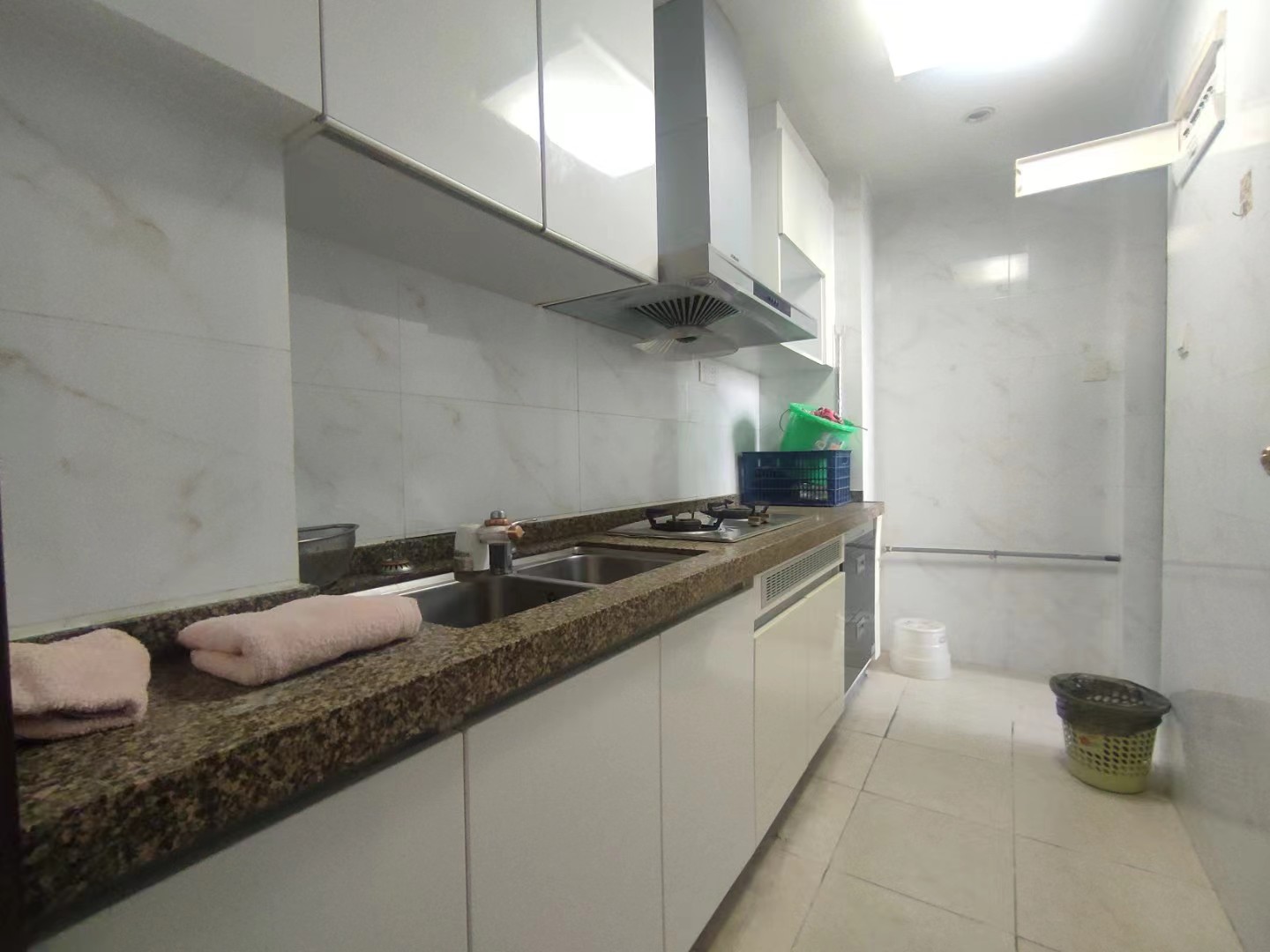 恒大华府  3室2厅1卫    58.0万