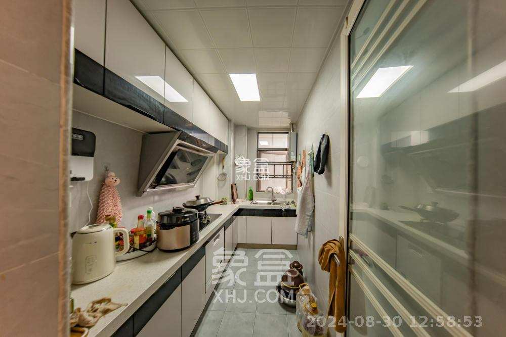 南山十里天池  3室2厅1卫   2200.00元/月室内图