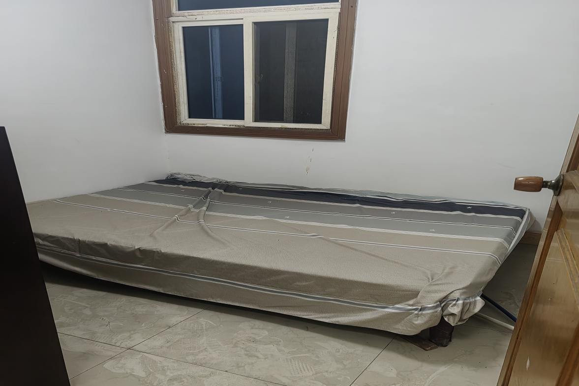 仙人阁  3室1厅1卫    42.8万 仙人阁  3室1厅1卫    42.8万客厅