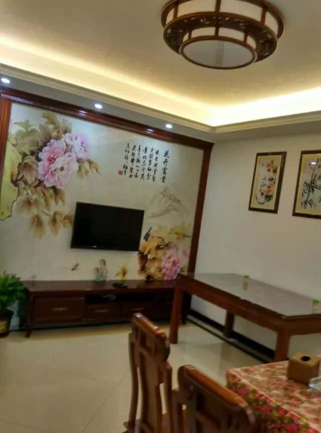 湘中园  2室2厅1卫    1300.0元/月室内图1