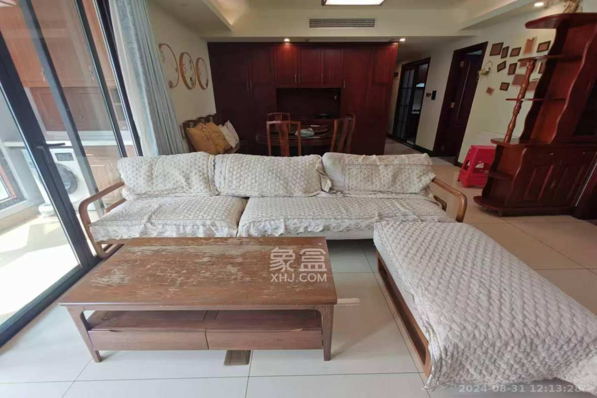 万科里金域国际  4室2厅2卫    4000.0元/月室内图
