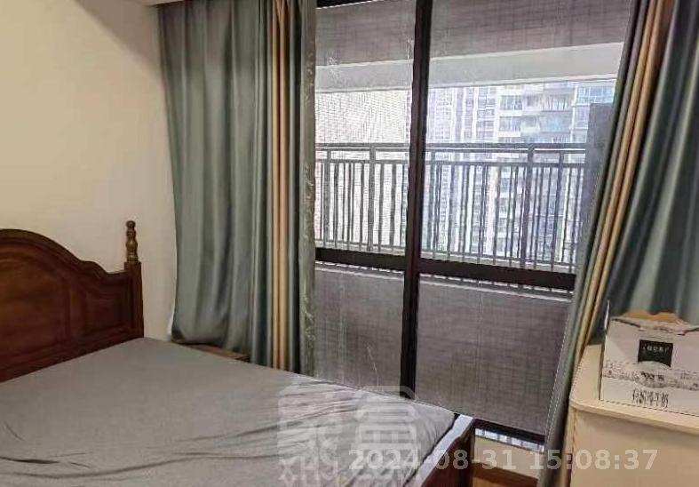 春藤小镇  3室2厅2卫   1800.00元/月室内图