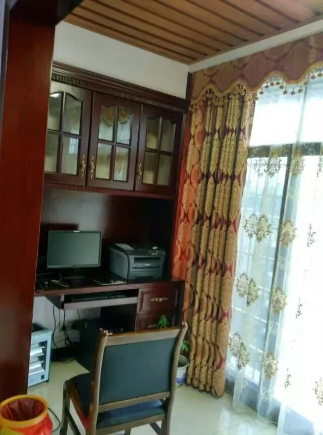 湘中园  2室2厅1卫    1300.0元/月室内图
