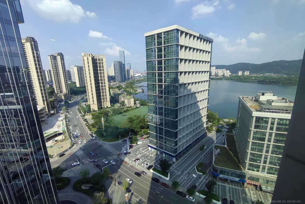 达美寰宇中心  2室1厅1卫    3400.0元/月室内图1
