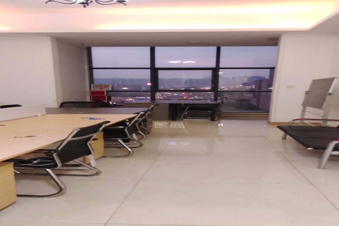 华侨假日中心（晟华苑）  1室1厅1卫    1800.0元/月室内图1