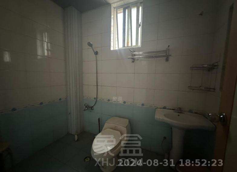 湘银二期世纪花园  3室2厅2卫   2000.00元/月室内图