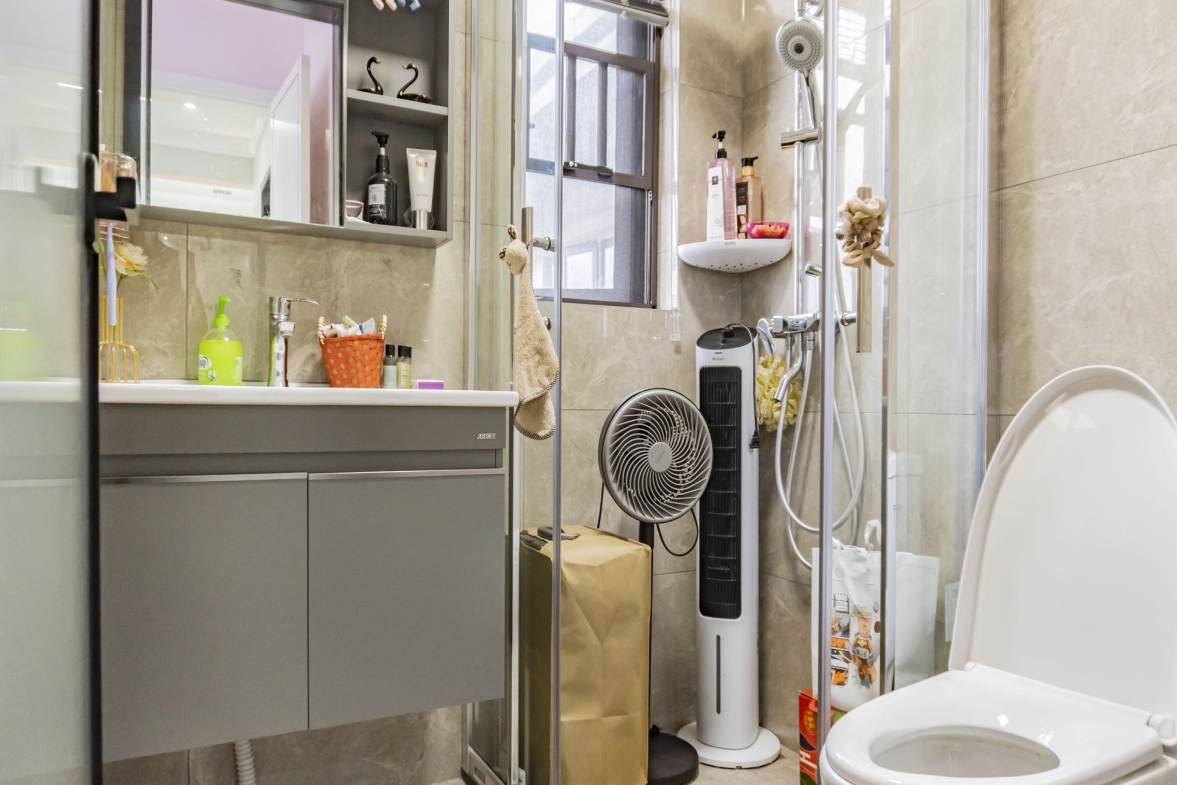 金科集美东方 3室2厅2卫 75.8万 金科集美东方 3室2厅2卫 75.8万客厅