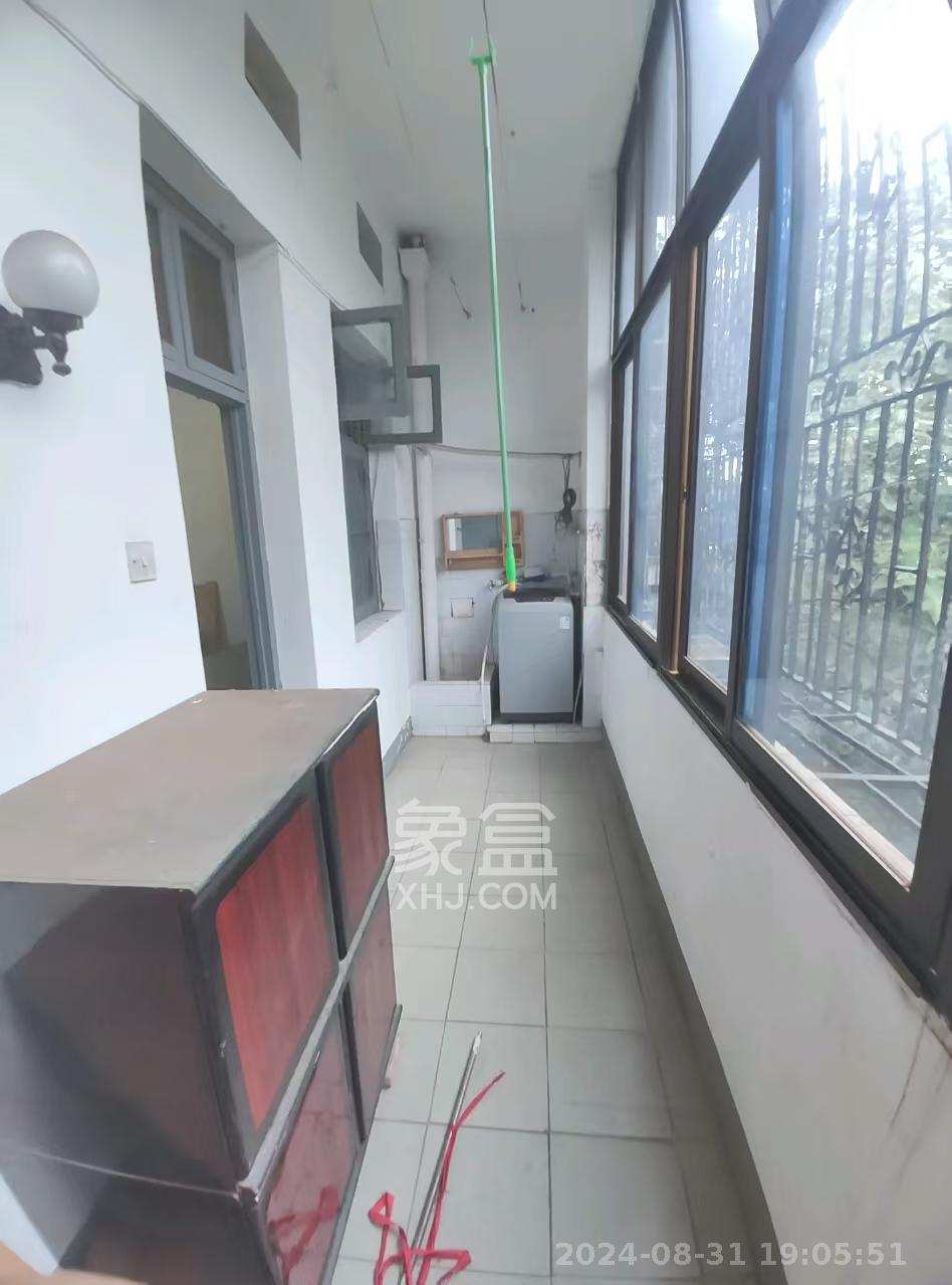 林科大教师单位房  3室2厅1卫   1500.00元/月室内图