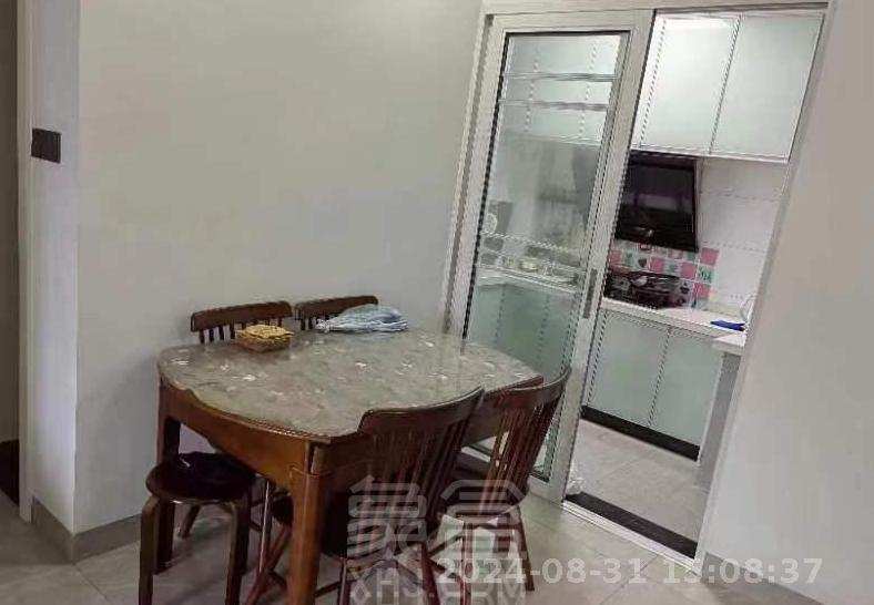 春藤小镇  3室2厅2卫   1800.00元/月室内图