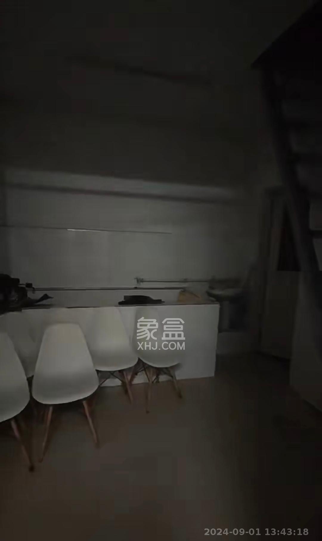 恒大翡翠华庭   52.0㎡     2300.00元/月室内图