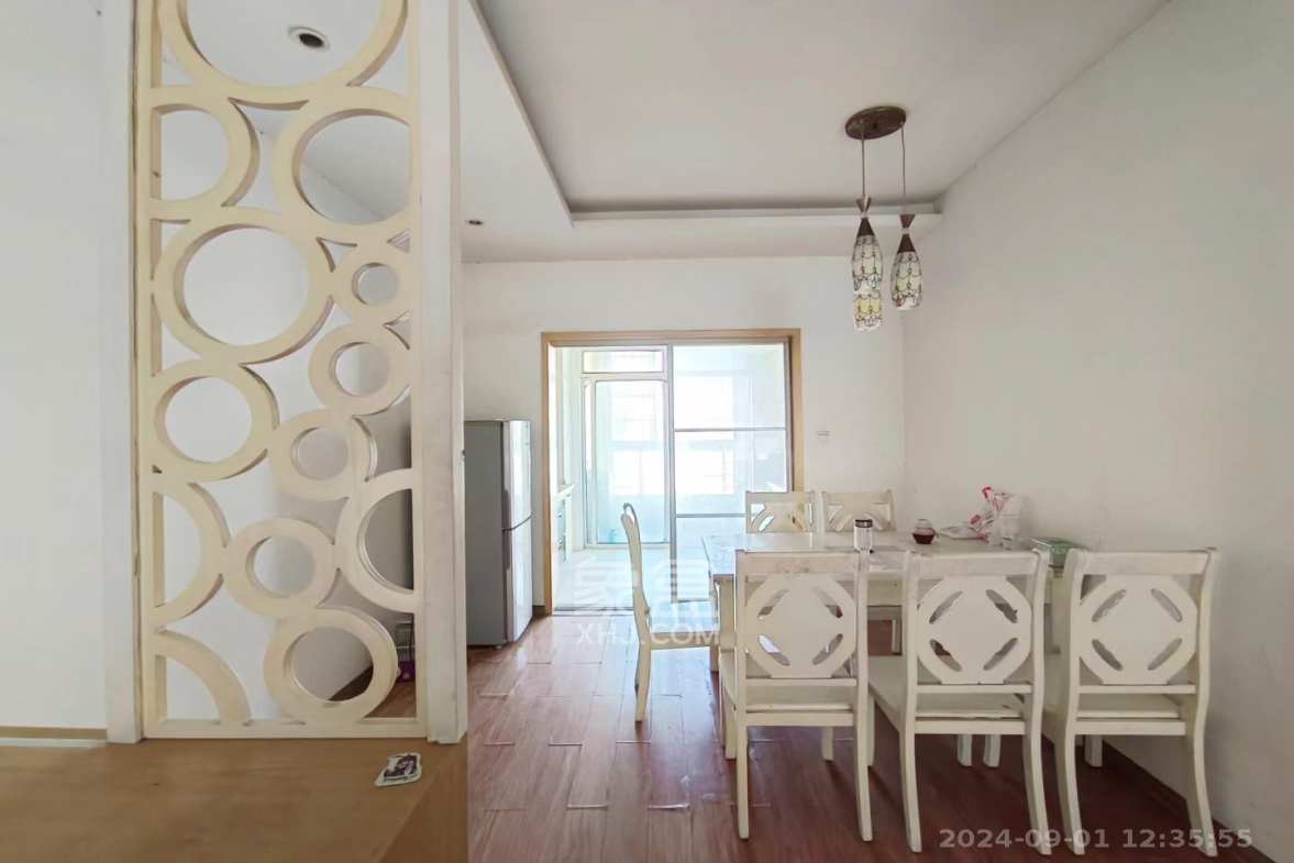 锑都家园  3室2厅1卫    1800.0元/月室内图