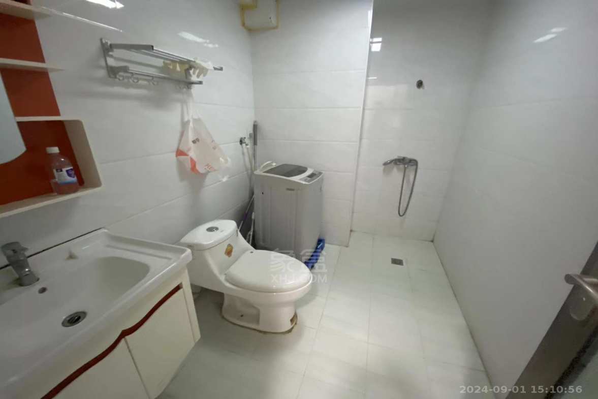 中泰财富湘江  1室1厅1卫   1400.00元/月室内图1