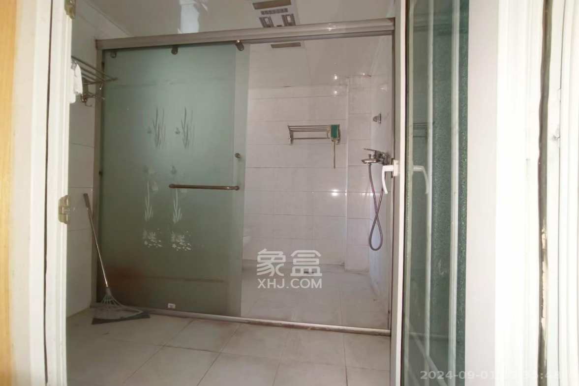 锑都家园  3室2厅1卫    1800.0元/月室内图