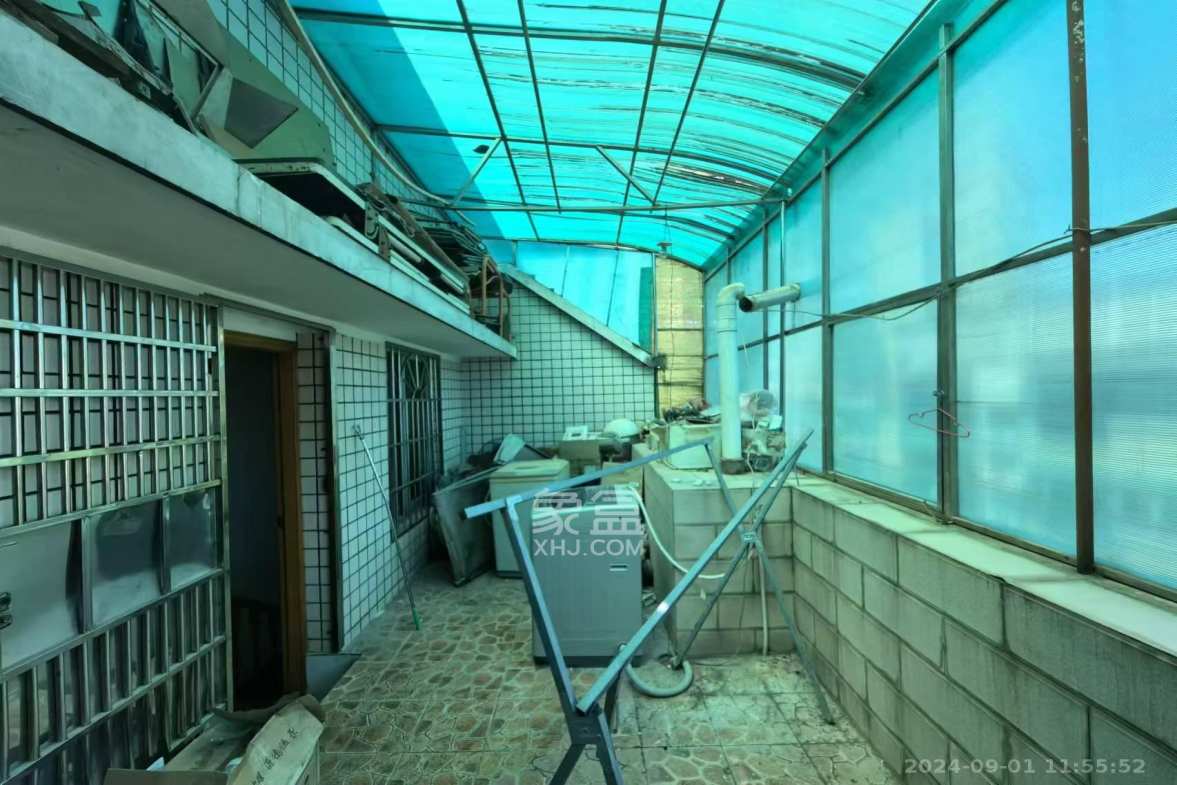 富湘园  4室2厅2卫   2700.00元/月室内图