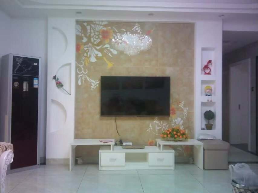 大同芙蓉  3室2厅2卫    1800.0元/月室内图1