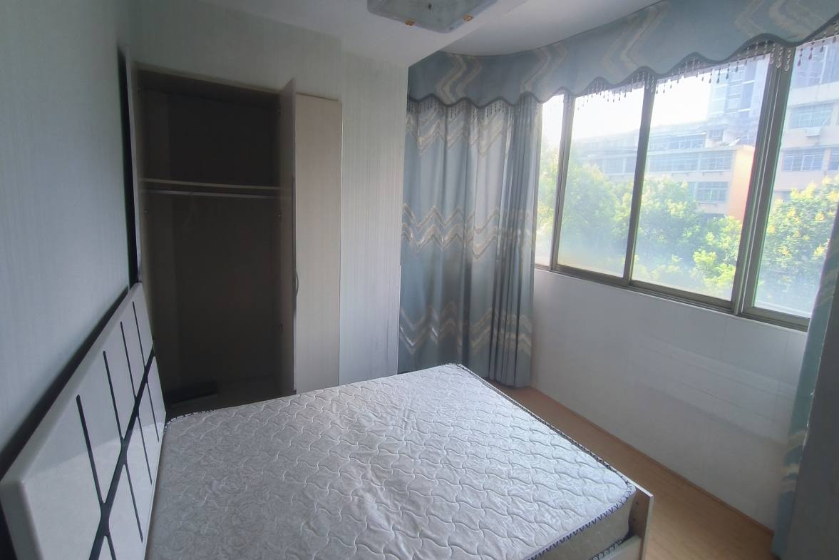 立方大厦  3室2厅1卫   1500.00元/月室内图