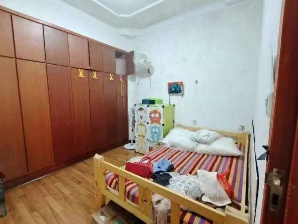 银桥小区  3室2厅1卫   900.00元/月室内图