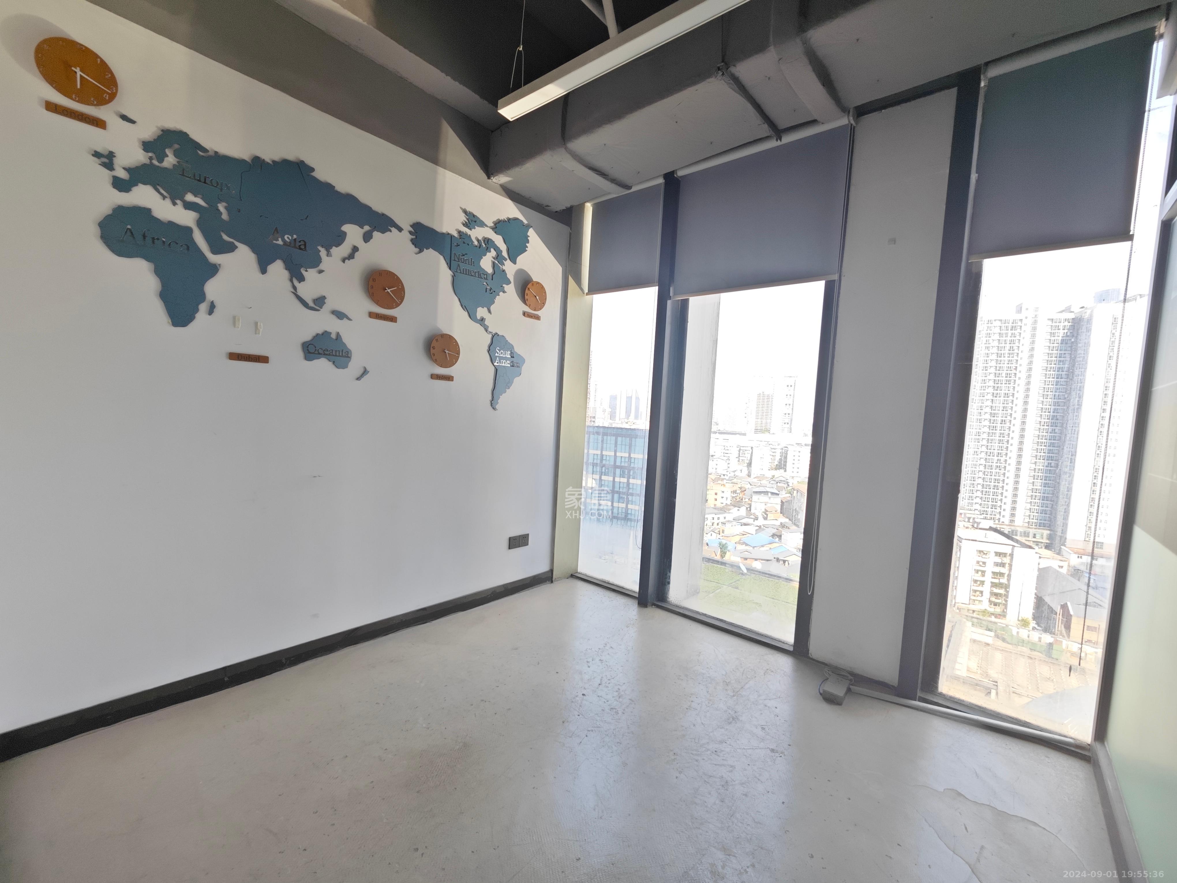 万达广场   158.57㎡      9000.0元/月室内图