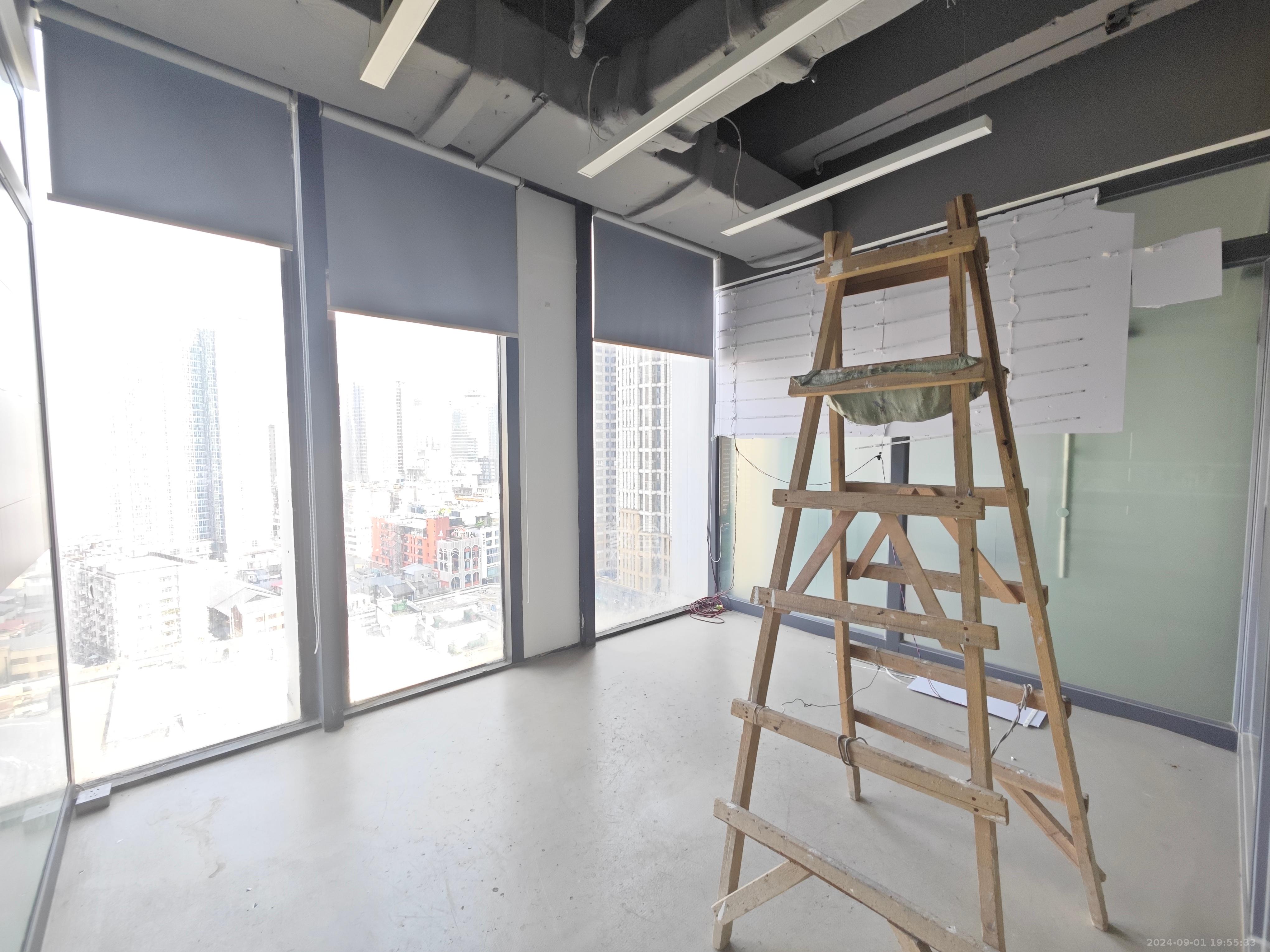 万达广场   158.57㎡      9000.0元/月