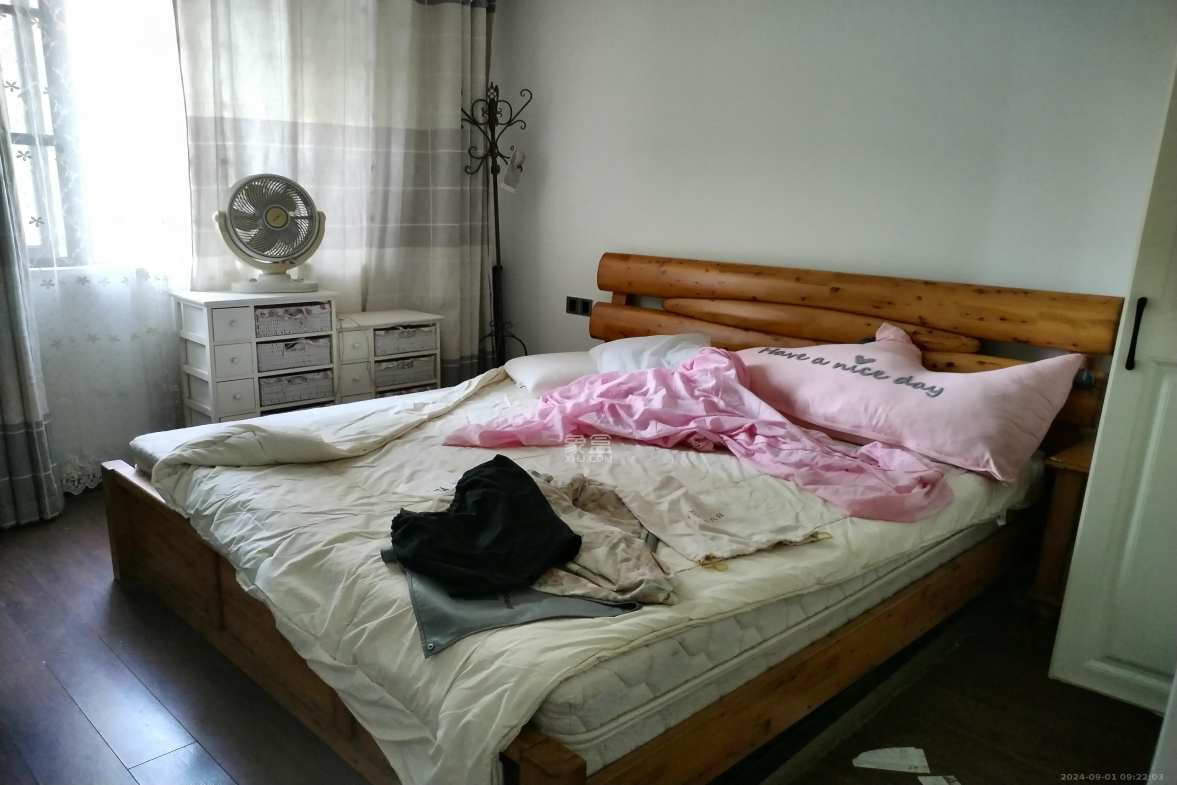 澳海澜庭 3室2厅2卫 1800.0元/月 澳海澜庭 3室2厅2卫 1800.0元/月室内图