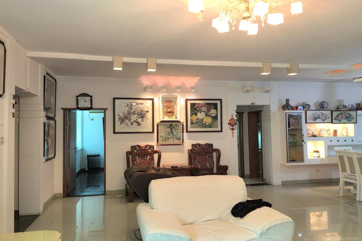 下大垅干部宿舍小区  3室1厅2卫    4000.0元/月室内图1