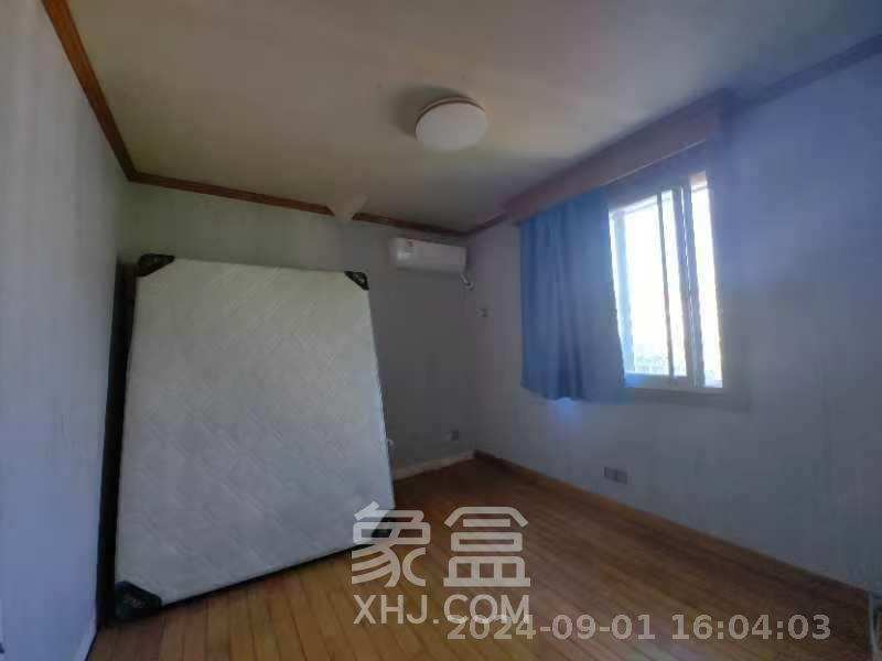 岳麓山庄  4室2厅3卫    5800.0元/月 岳麓山庄  4室2厅3卫    5800.0元/月室内图