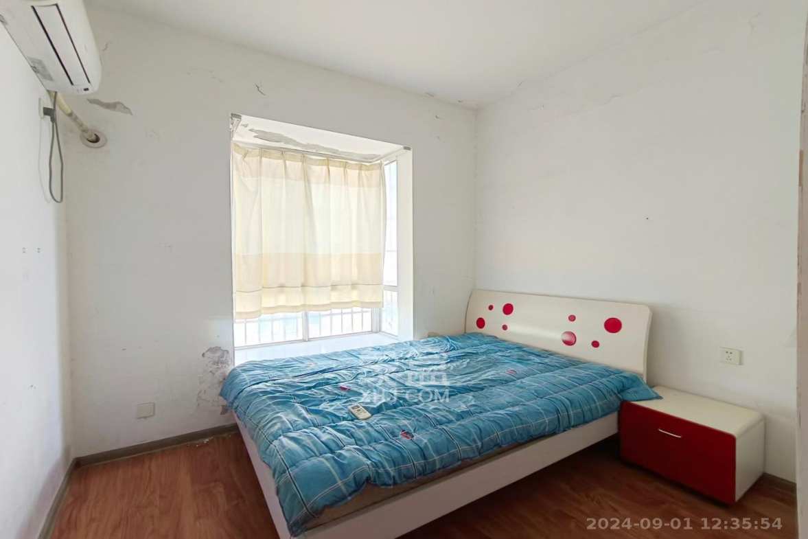 锑都家园  3室2厅1卫    1800.0元/月室内图