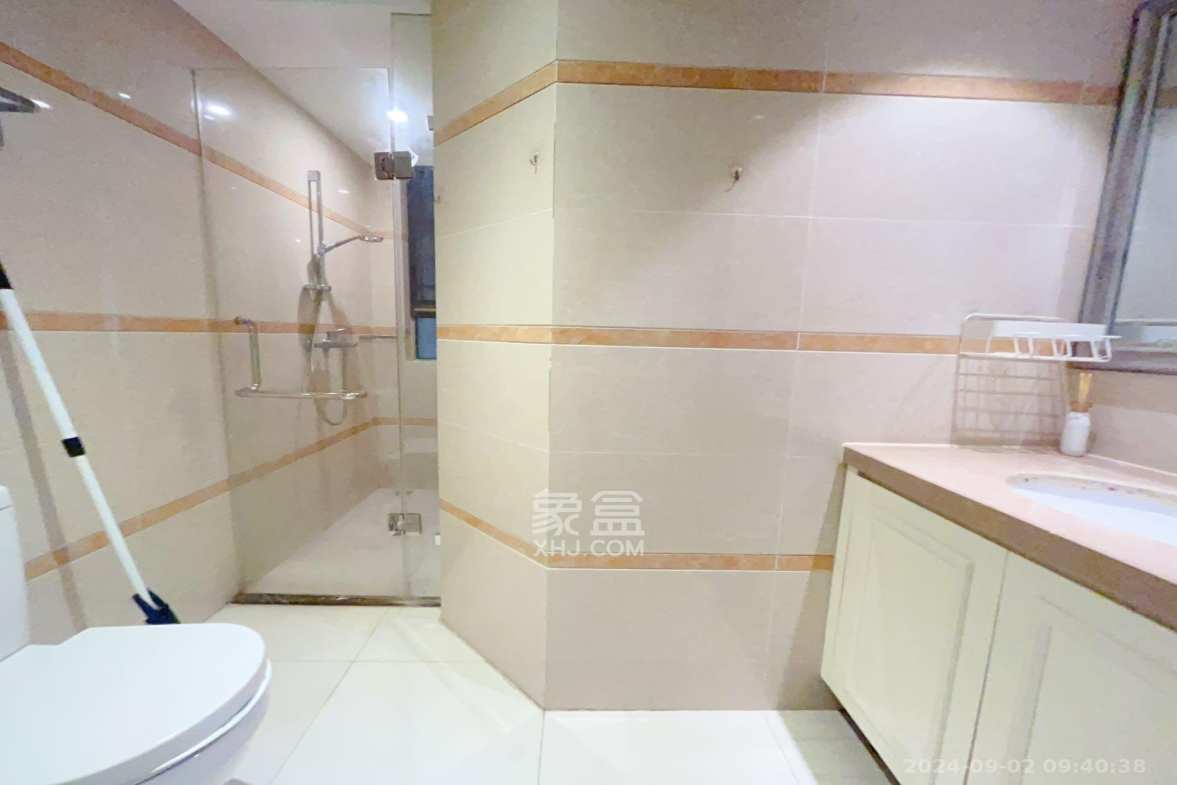 梅溪湖金茂府（金茂广场）（金茂览秀城）  3室2厅2卫   4800.00元/月室内图
