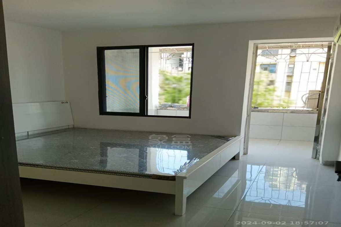 桥头社区  2室1厅1卫    1000.0元/月室内图