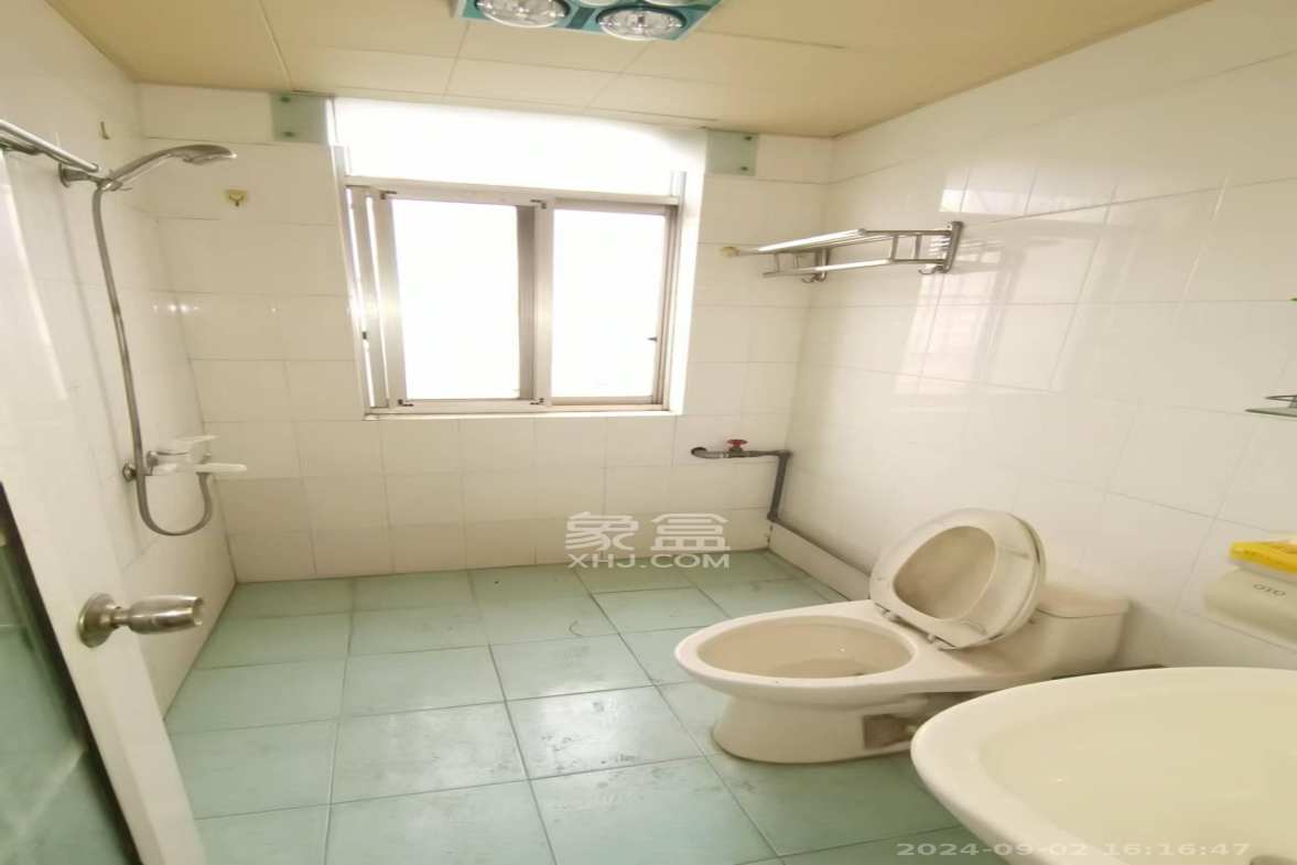 咸嘉新村西子园  4室2厅2卫   2500.00元/月室内图