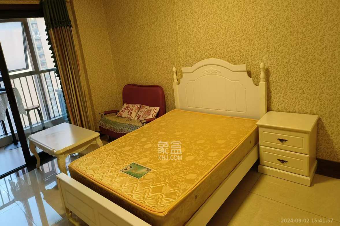 东塘瑞府  1室1厅1卫   2100.00元/月室内图